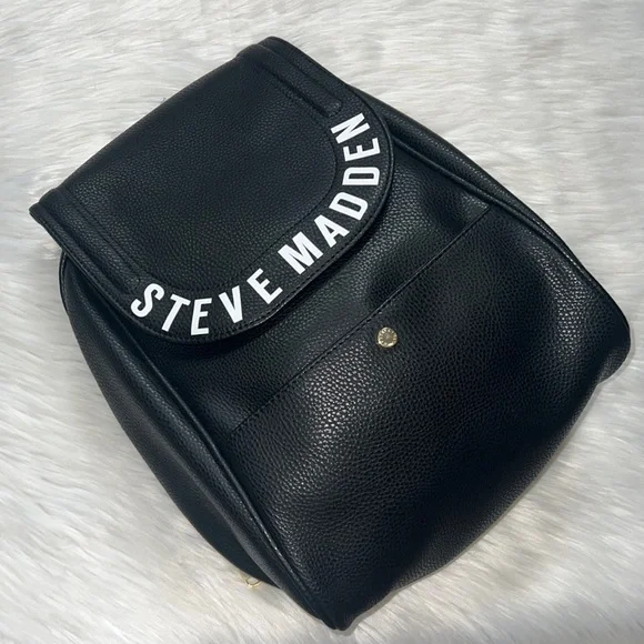 NWTSteve Madden Olive Metallic & Black Logo Backpack Wristlet NWT Steve Madden Olive Cross Snap Shoulder Bag Olive Logo is  main image 4